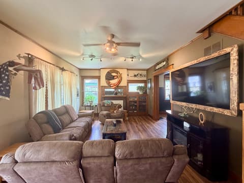 Dining room at 333 W 7th Street, Rushville, IN