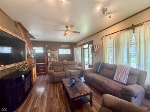 Dining room at 333 W 7th Street, Rushville, IN