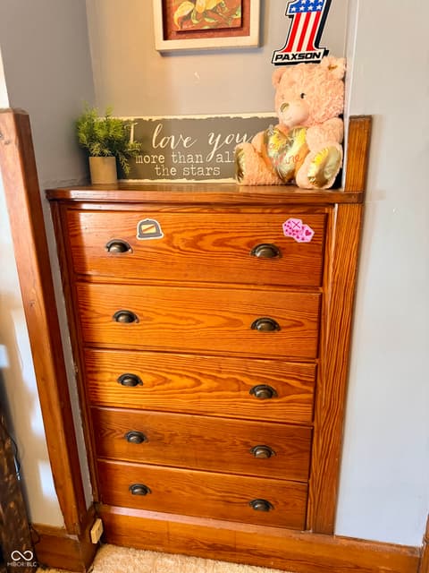 Closet — 333 W 7th Street, Rushville, IN