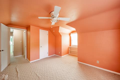 Bonus room at 224 Edgewood Drive, Anderson, IN