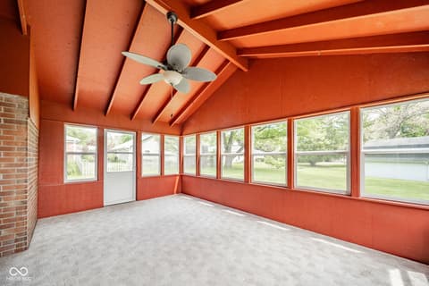 Bonus room at 224 Edgewood Drive, Anderson, IN