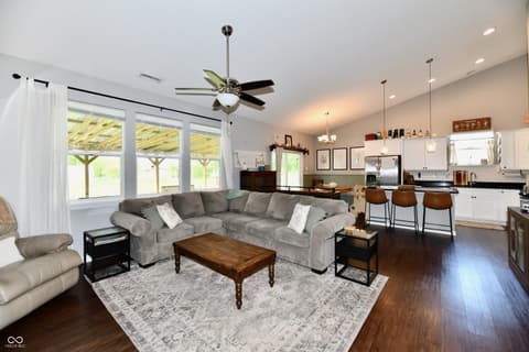 Photo of 3750 E Waterford Court, Cloverdale, IN