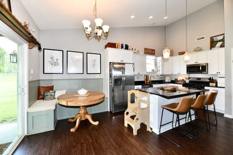 Photo of 3750 E Waterford Court, Cloverdale, IN