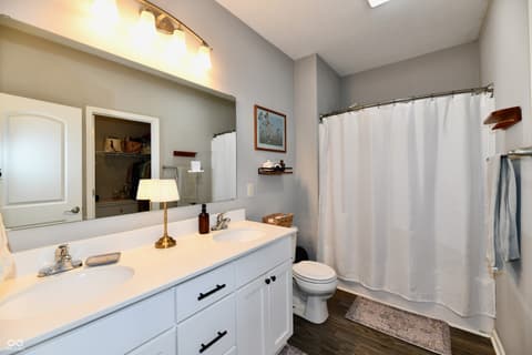 Photo of 3750 E Waterford Court, Cloverdale, IN