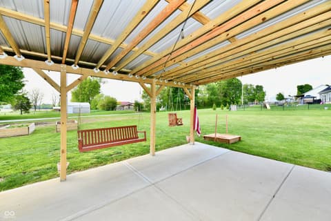 Photo of 3750 E Waterford Court, Cloverdale, IN