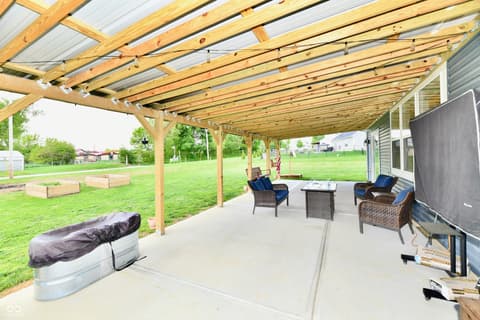 Photo of 3750 E Waterford Court, Cloverdale, IN