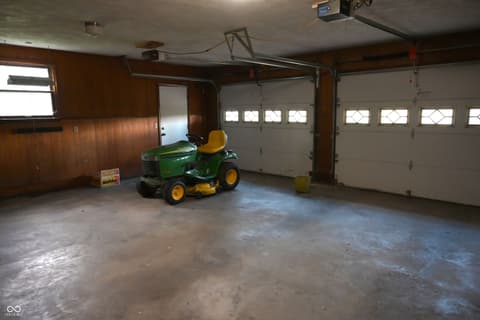 Garage at 5939 N Heritage Lane, Alexandria, IN