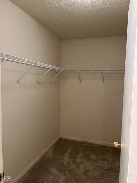Walk In Closets — 19277 Fox Chase Drive, Noblesville, IN