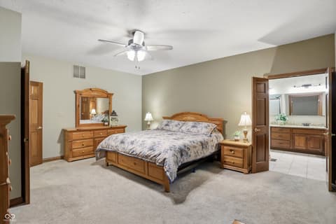 Photo of 4302 W Woodbridge Lane, New Palestine, IN