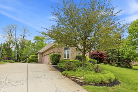 Photo of 4302 W Woodbridge Lane, New Palestine, IN