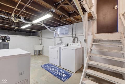 Laundry room at 506 S Center Street, Plainfield, IN