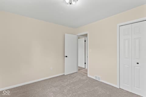 Photo of 317 Gilbert Street, North Vernon, IN