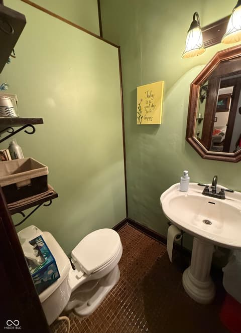 Photo of 108 W Madison Street, Alexandria, IN