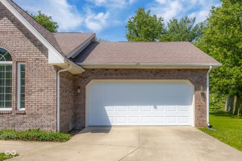 Photo of 2353 McClennan Court N, Columbus, IN