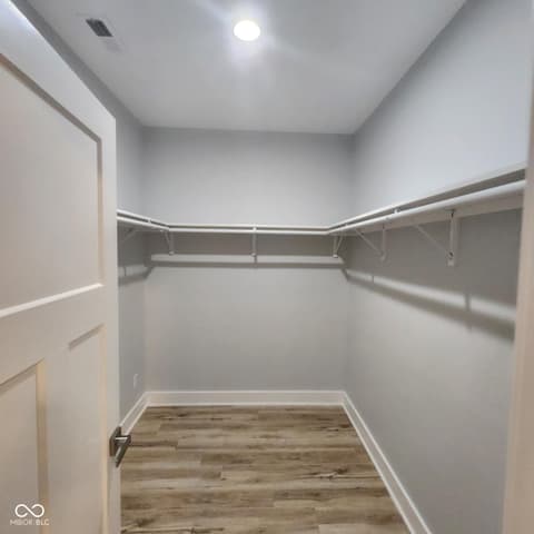 Walk In Closets — 2159 W 58th Street, Indianapolis, IN