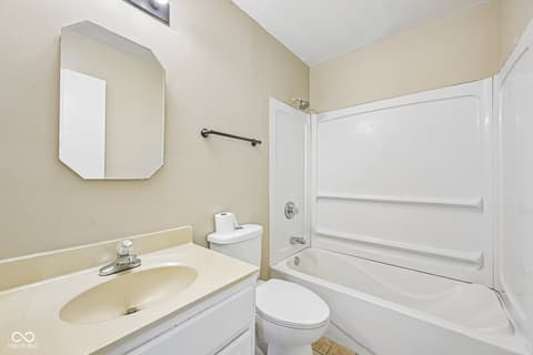 Photo of 3724 Tudor Park Drive, Indianapolis, IN