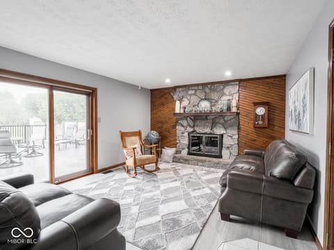 Photo of 6994 E County Line Road, Indianapolis, IN