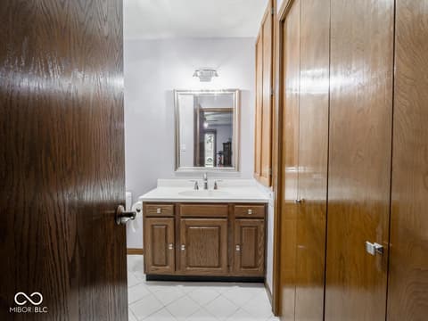 Photo of 6994 E County Line Road, Indianapolis, IN