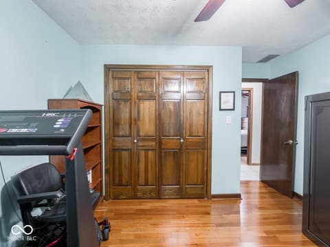 Photo of 6994 E County Line Road, Indianapolis, IN
