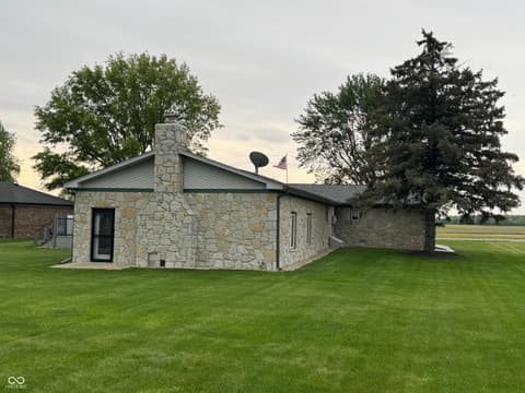 Photo of 6994 E County Line Road, Indianapolis, IN