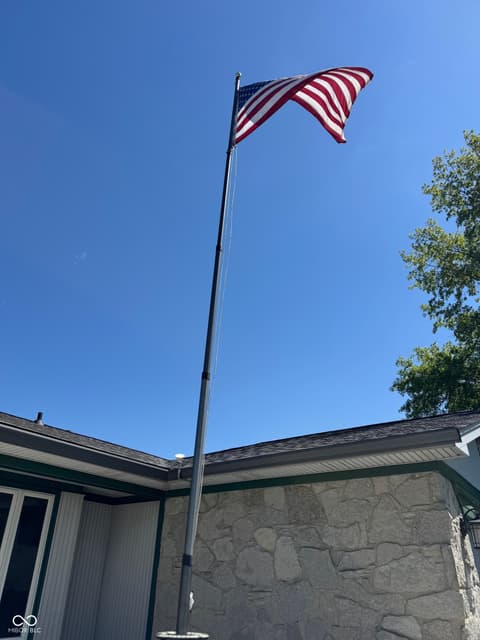 Photo of 6994 E County Line Road, Indianapolis, IN