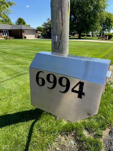Photo of 6994 E County Line Road, Indianapolis, IN