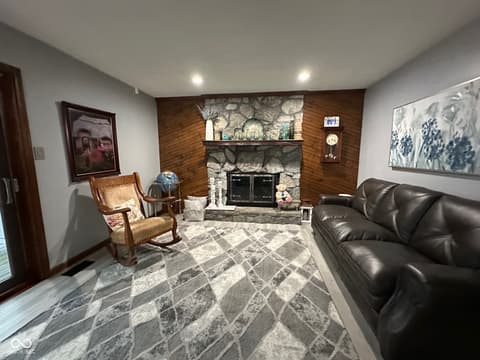Living room at 6994 E County Line Road, Indianapolis, IN