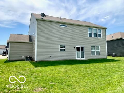 Photo of 2066 Amur Court, Columbus, IN