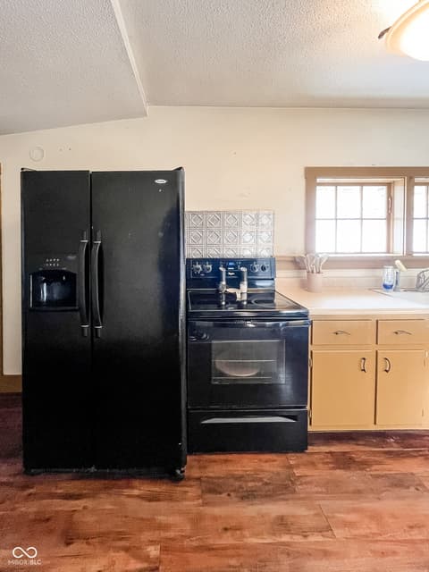 Photo of 209 N Grant Street, Cayuga, IN