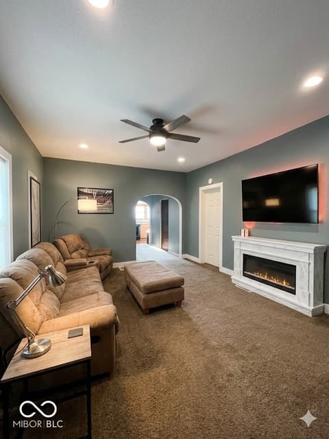 Photo of 209 N Grant Street, Cayuga, IN