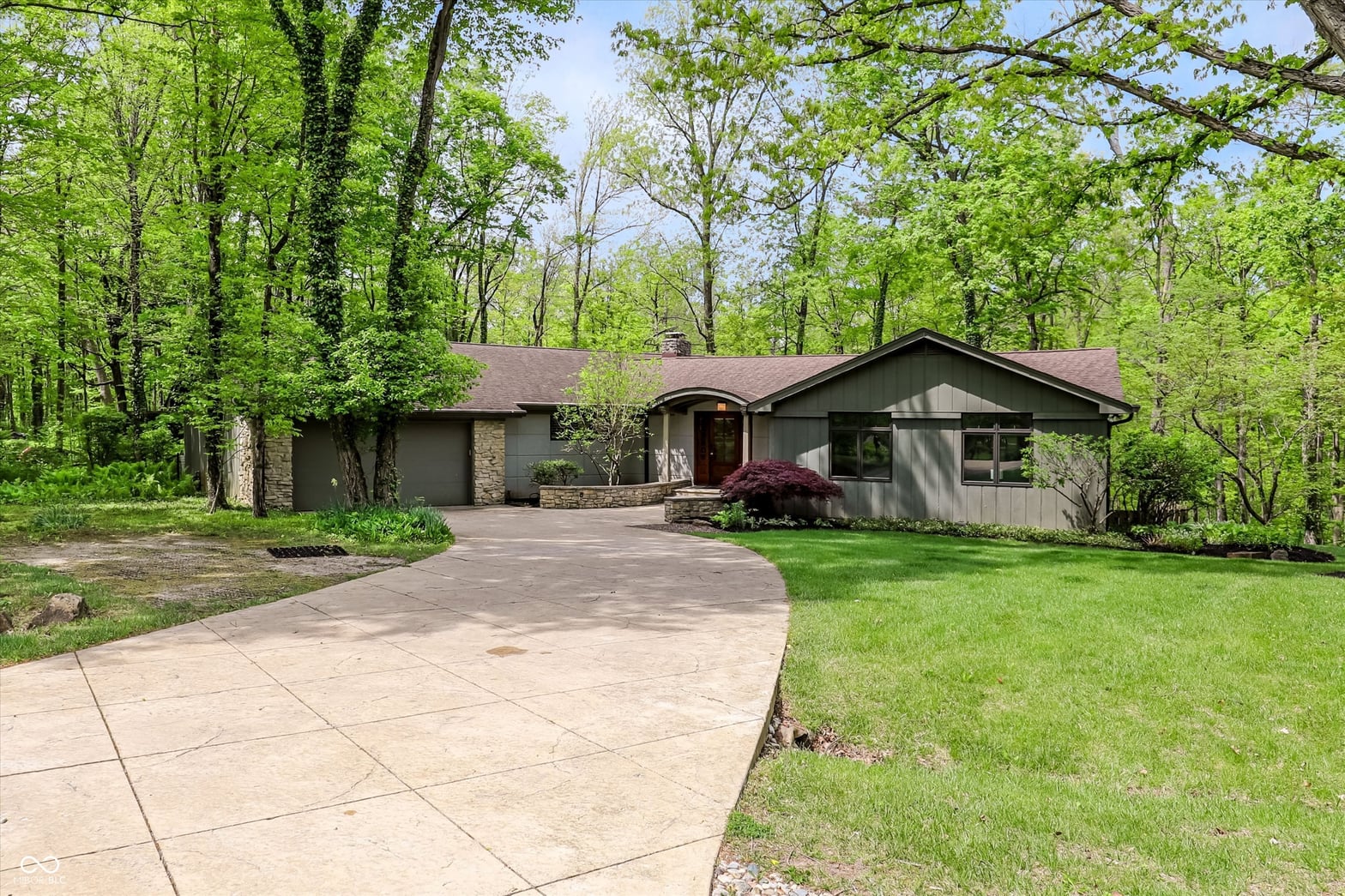 Photo of 9202 Fanchon Drive, Zionsville, IN