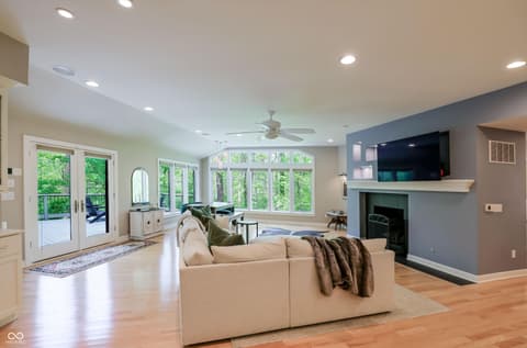 Photo of 9202 Fanchon Drive, Zionsville, IN