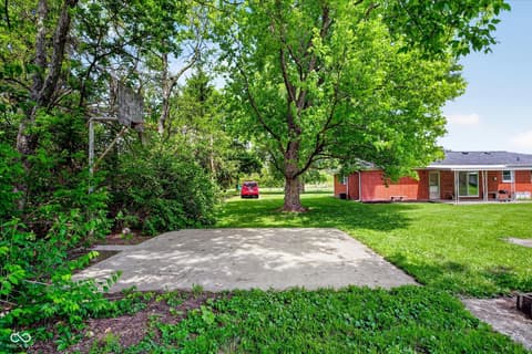 Yard at 8065 W State Road 32, Thorntown, IN