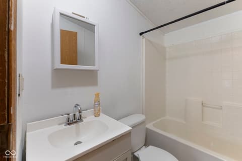 Photo of 4687 Breckenridge Drive, Columbus, IN