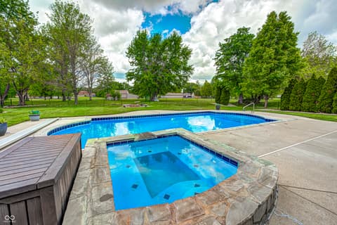 Pool at 1114 Rockwell Drive, Greenwood, IN