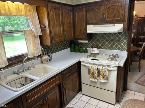 Photo of 120 Chitwood Drive, Anderson, IN