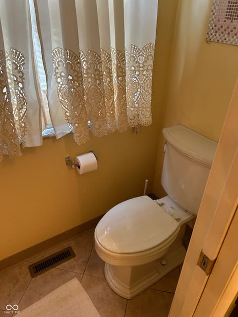 Photo of 120 Chitwood Drive, Anderson, IN