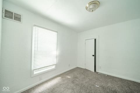 Photo of 1433 W 5th Street, Anderson, IN