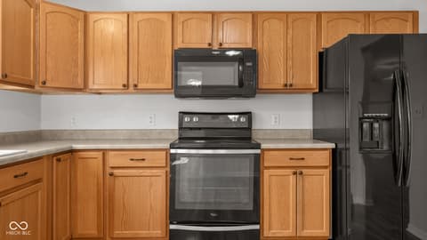 Kitchen at 7205 W Prominence Point, Bloomington, IN