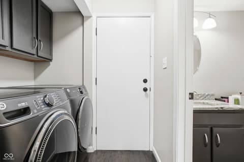 Photo of 339 E Saint Clair Street, Indianapolis, IN
