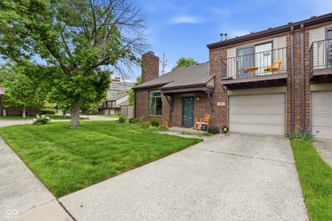 Photo of 339 E Saint Clair Street, Indianapolis, IN