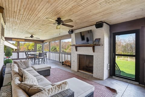 Photo of 4316 W Whiteland Road, Bargersville, IN