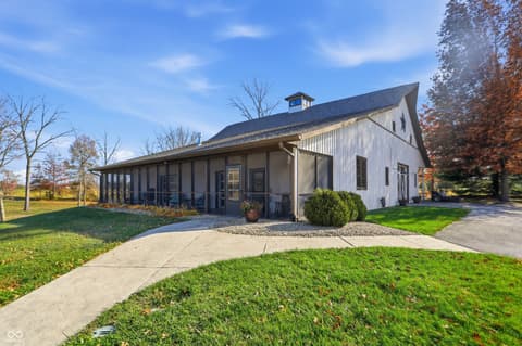 Photo of 4316 W Whiteland Road, Bargersville, IN