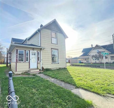 Front exterior at 422 S 18th Street, New Castle, IN