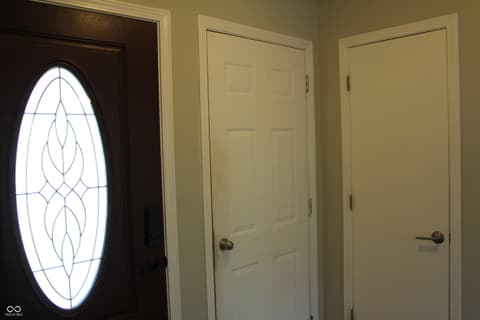 Foyer at 1018 N Forest View Drive S, Ellettsville, IN