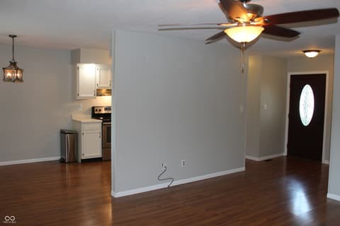 Foyer at 1018 N Forest View Drive S, Ellettsville, IN