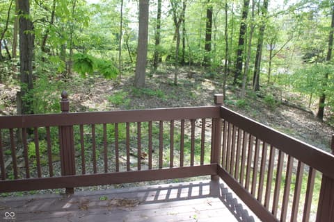 Outdoor living area at 1018 N Forest View Drive S, Ellettsville, IN