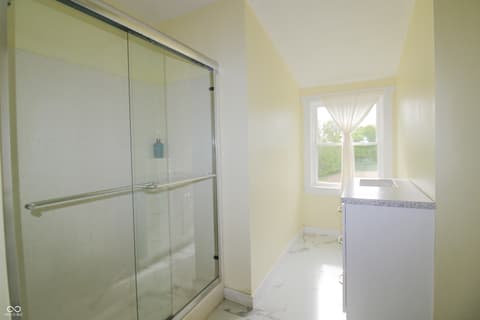 Photo of 6430 E Private Rd 800 N, North Vernon, IN