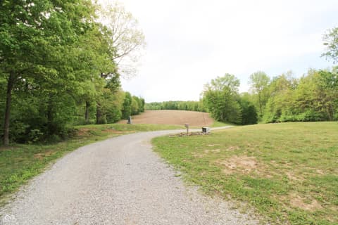 Photo of 6430 E Private Rd 800 N, North Vernon, IN