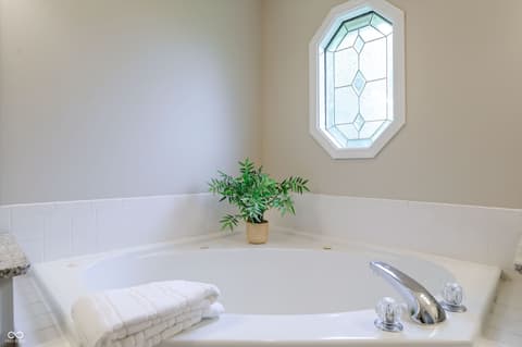 Photo of 7818 Ashtree Drive, Indianapolis, IN